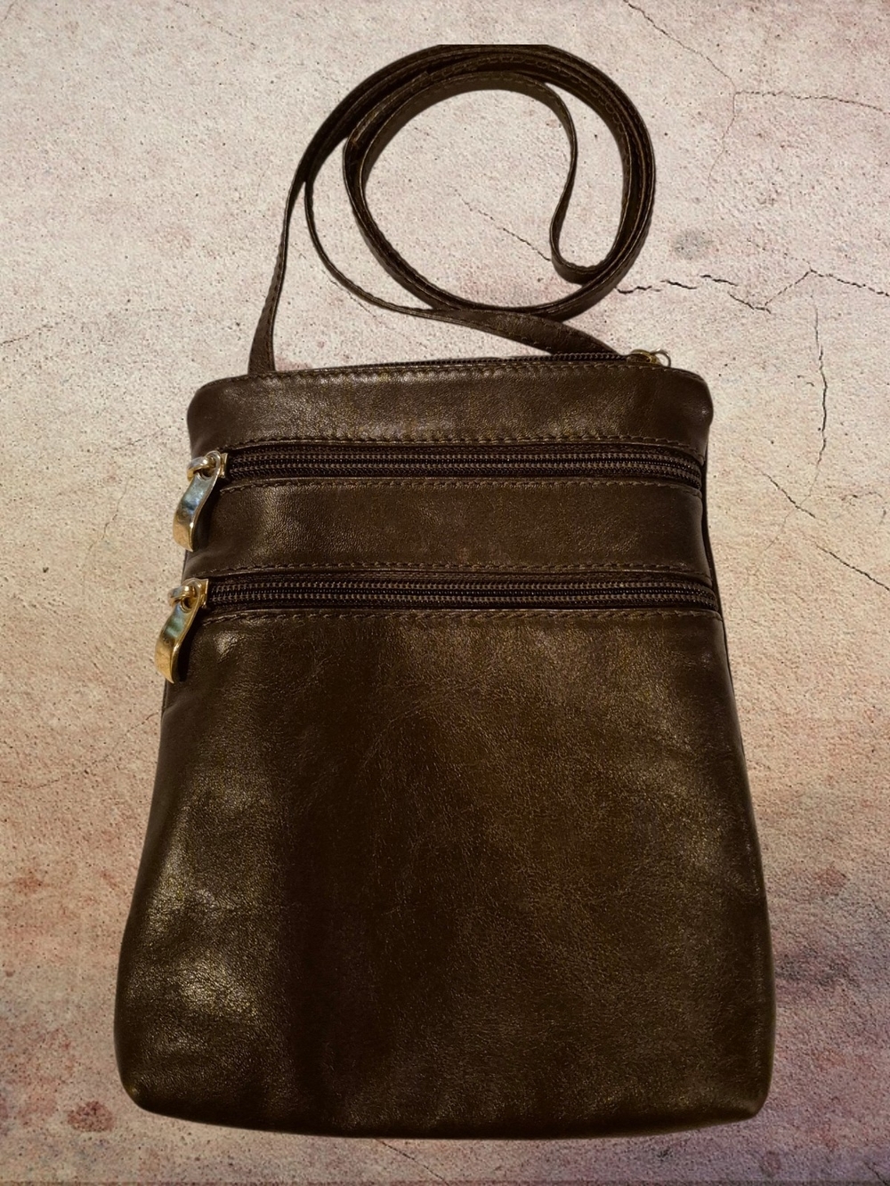 Vera Pelle Dark Brown Italian Leather Crossbody Bag with Gold Hardware